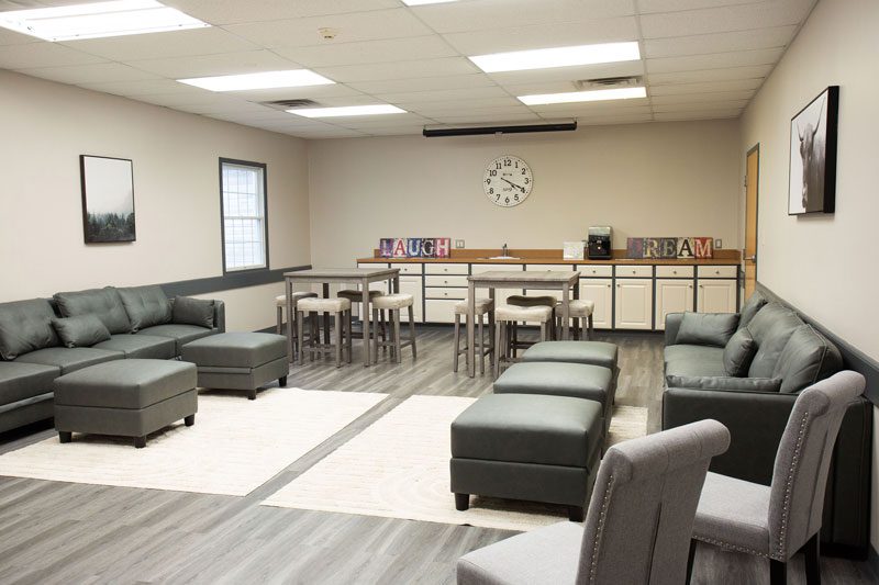 Seabrook New Jersey alcohol and drug rehab center - residential inpatient addiction treatment center - community room