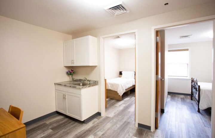  Recovery-Center-bedroom-2-800x533 